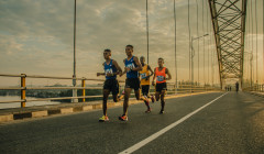 Hombres corriendo un maraton